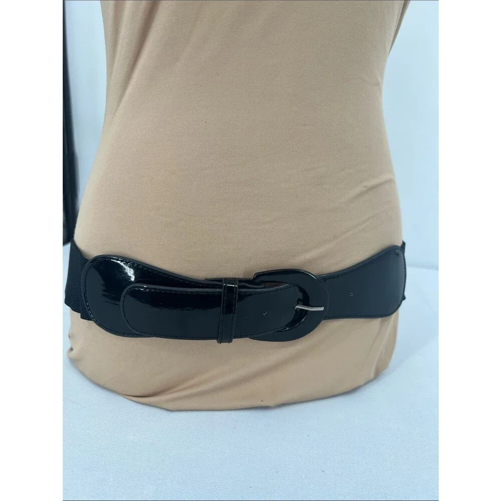 Wide elastic belt